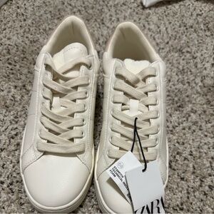 ZARA SNEAKERS NEW